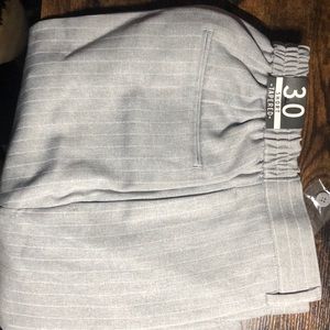 Topman Twin Pleat Short Tapered pants Size 30 SOLD